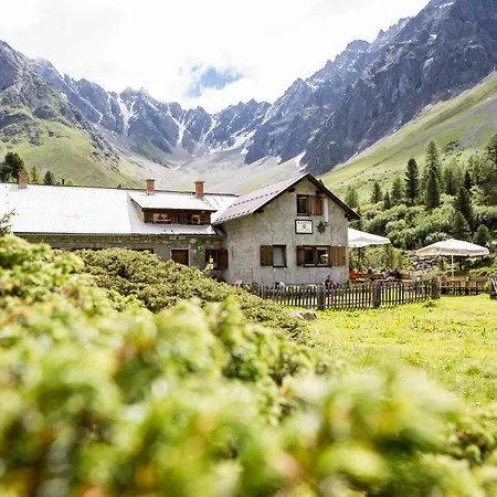 Haus Anita * Fendels