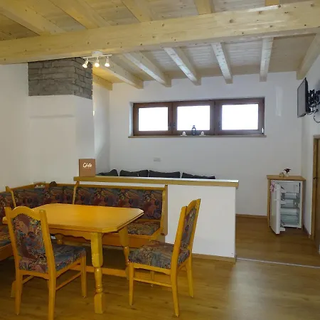 Haus Anita Apartman *